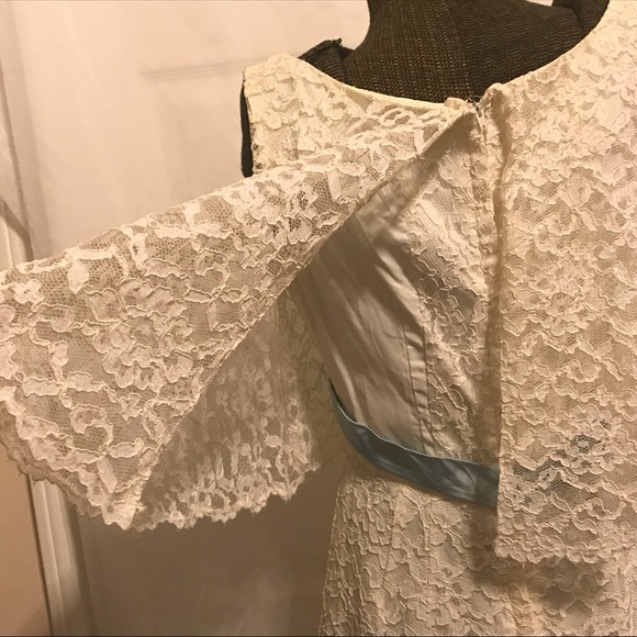 Vintage cream lace dress - Picture 7 of 8